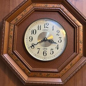 Vintage  Homco New Haven Brown Wall Clock
